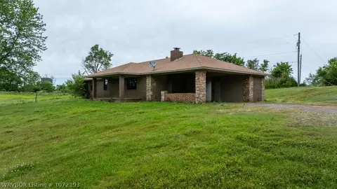 5609 Parks Rd, Van Buren, AR 72956