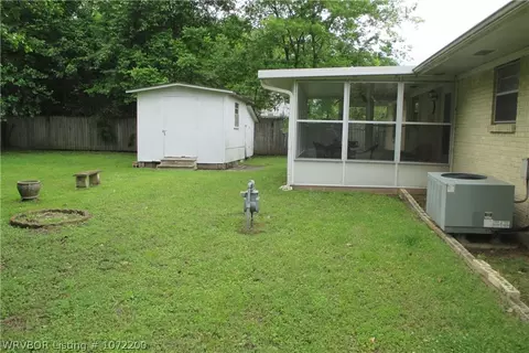 618 Academy St, Paris, AR 72855 photo 18