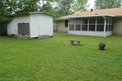 618 Academy St, Paris, AR 72855 photo 17
