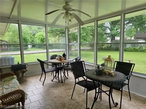 618 Academy St, Paris, AR 72855 photo 21