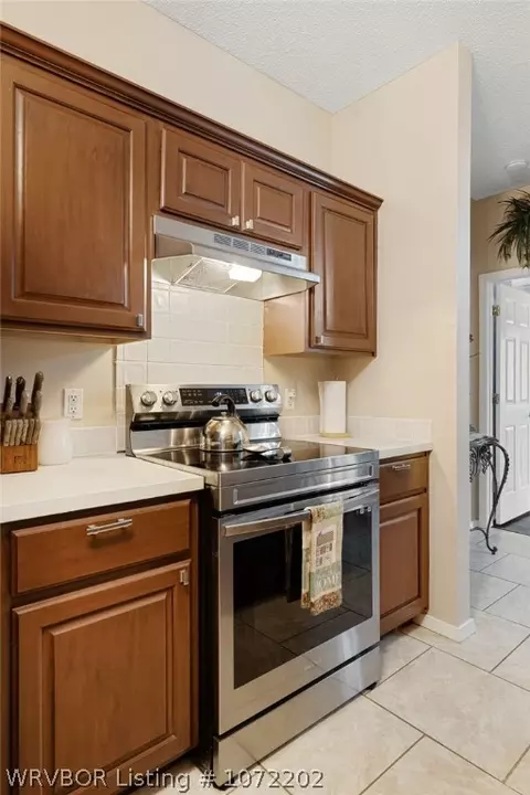 Kitchen - 7000 Blackjack Dr, Fort Smith, AR 72916 photo 3 of 5