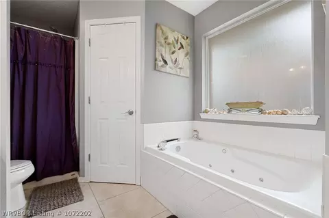 Bath - 7000 Blackjack Dr, Fort Smith, AR 72916 photo 2 of 3