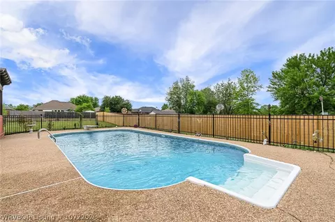 Exterior - 7000 Blackjack Dr, Fort Smith, AR 72916 photo 7 of 15