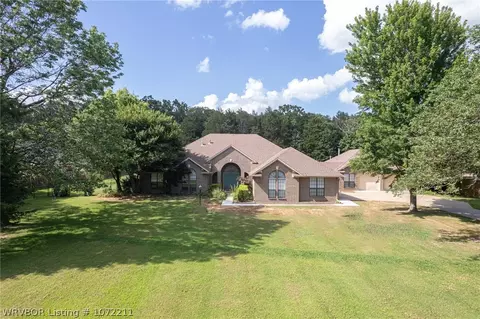 1653 River Overlook Loop, Van Buren, AR 72956