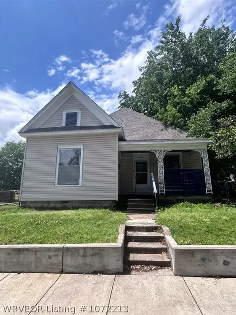 604 S 17th St, Fort Smith, AR 72901