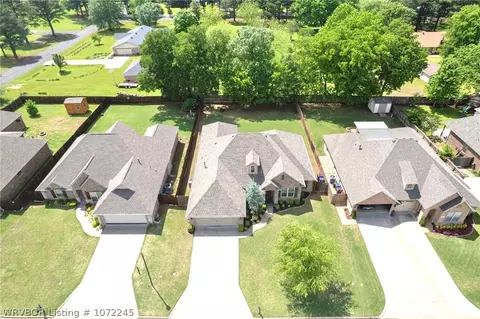 12526 Dunston Dr, Fort Smith, AR 72916 photo 2