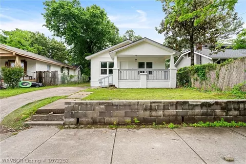 Exterior - 717 S 23rd St, Fort Smith, AR 72901 photo 2 of 7
