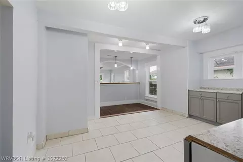Entry Way - 717 S 23rd St, Fort Smith, AR 72901 photo 2 of 4
