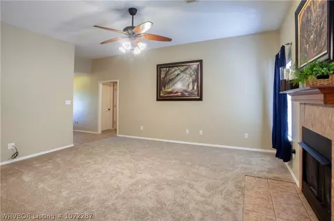 9804 E Pointe Dr, Fort Smith, AR 72903 photo 5