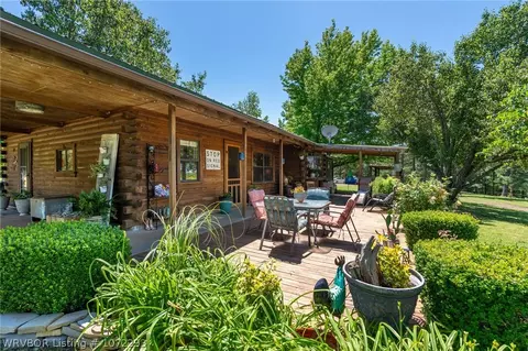 39856 Round Mtn Ln, Howe, OK 74940