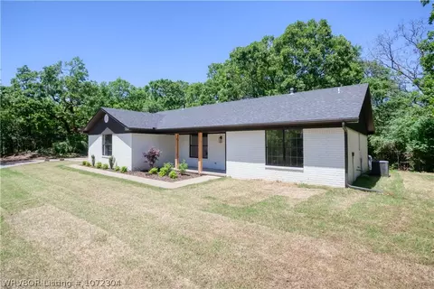 2915 Bear Hollow Rd, Fort Smith, AR 72916 photo 2