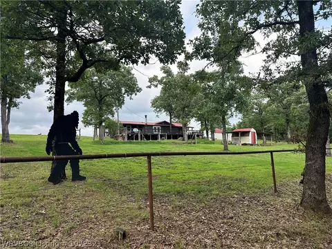 27360 Eagle View Rd, Wister, OK 74966