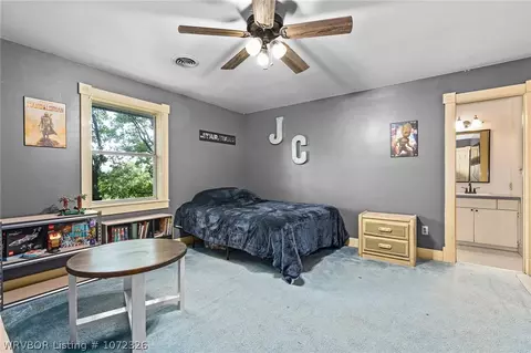 Bedroom - 136 E Highway 252, Huntington, AR 72940 photo 3 of 8