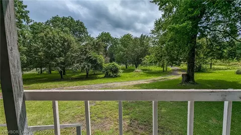 5322 Country Aire Loop, Hackett, AR 72937 photo 2