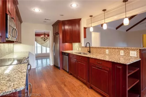Kitchen - 7515 Oxford Pl, Fort Smith, AR 72903 photo 1 of 4