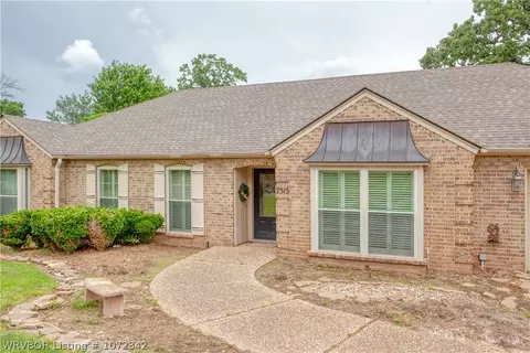 Exterior - 7515 Oxford Pl, Fort Smith, AR 72903 photo 2 of 3