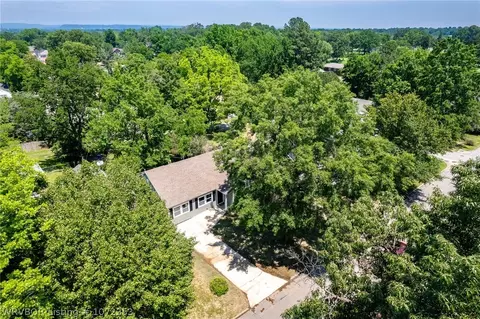 View/Area - 2509 S M St, Fort Smith, AR 72901 photo 2 of 9