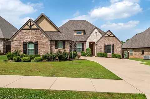 8521 Gatehouse Way, Fort Smith, AR 72916
