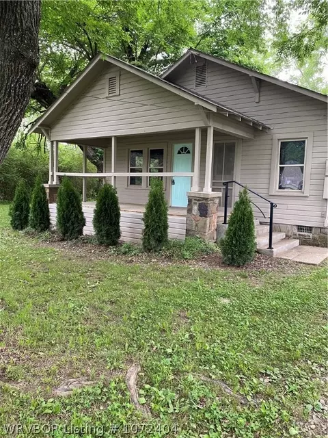 227 Danville Rd, Waldron, AR 72958