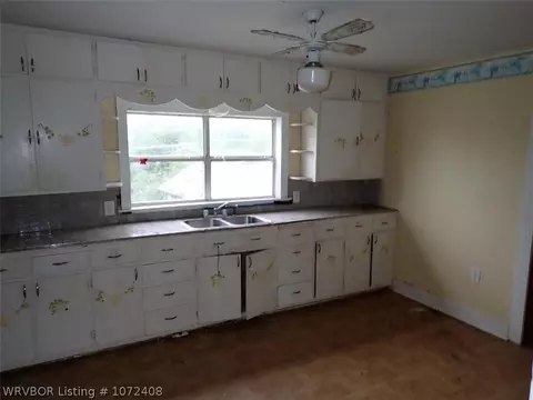 Kitchen - 508 E Broadway St, Huntington, AR 72940 photo 1 of 1