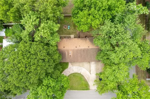 View/Area - 402 E Ida Ave, Sallisaw, OK 74955 photo 1 of 6