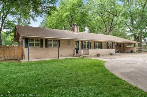 Exterior - 402 E Ida Ave, Sallisaw, OK 74955 photo 10 of 10