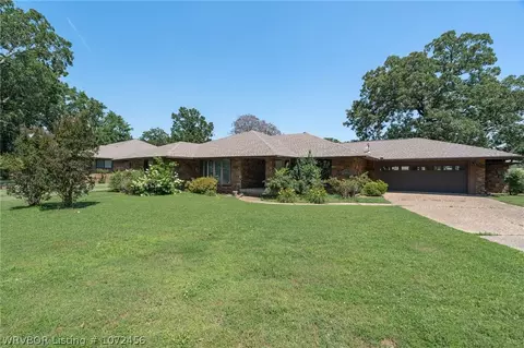 9917 Wellington Way, Fort Smith, AR 72908