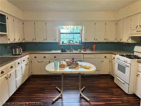 Kitchen - 24010 Highway 45, Hackett, AR 72937 photo 2 of 2