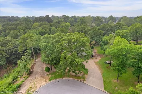 View/Area - 2916 Kells Abbey, Fort Smith, AR 72908 photo 3 of 3