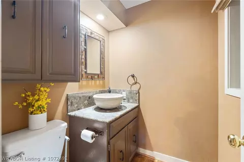 Bath - 2916 Kells Abbey, Fort Smith, AR 72908 photo 3 of 5