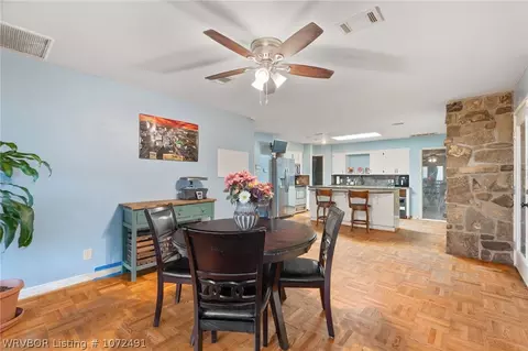 Dining - 2916 Kells Abbey, Fort Smith, AR 72908 photo 2 of 3