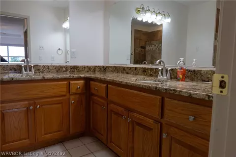 Bath - 12011 Edgewater Rd, Fort Smith, AR 72903 photo 2 of 2