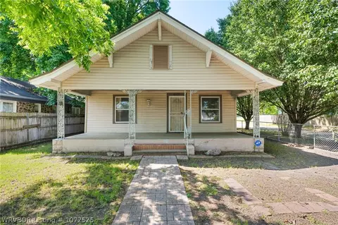 2233 8th St, Fort Smith, AR 72904