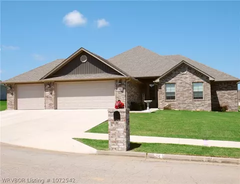 415 Stoneledge Dr, Lavaca, AR 72941