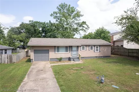 Exterior - 2515 S 57th St, Fort Smith, AR 72903 photo 4 of 7