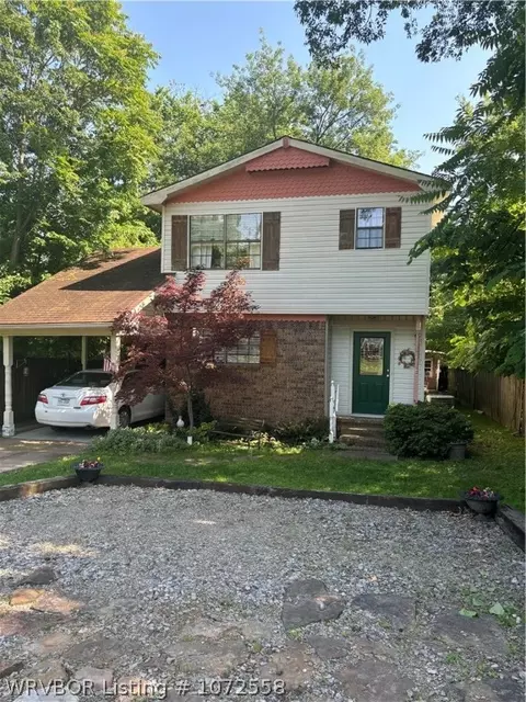 1908 Emma St, Van Buren, AR 72956