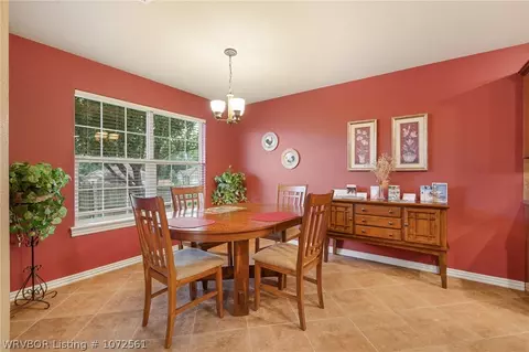 Dining - 2011 Sitka Ln, Barling, AR 72923 photo 2 of 3