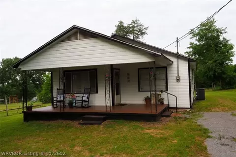 1141 Old Graphic St, Mulberry, AR 72947