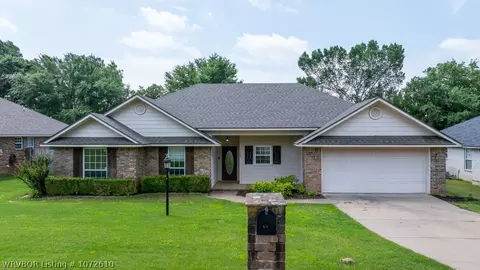 9604 E Pointe Dr, Fort Smith, AR 72903 photo 2