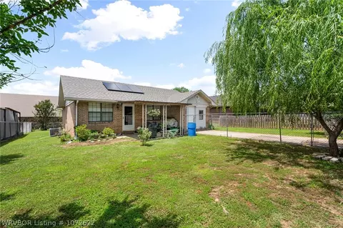 5 37th St, Van Buren, AR 72956