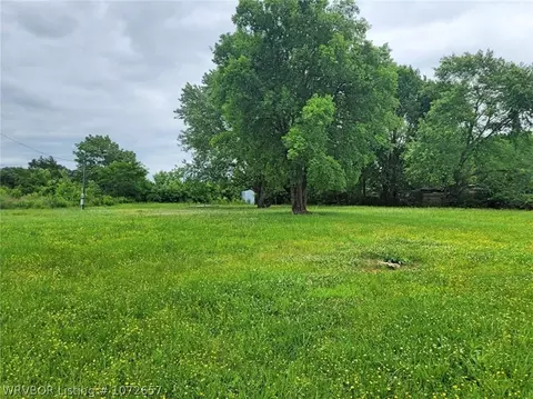 510 Louisiana, Panama, OK 74930