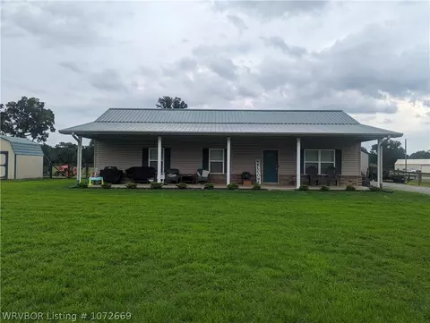 804 N Gray St, Pocola, OK 74902