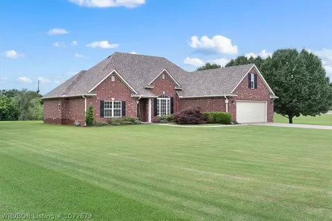 102 Janet Ln, Pocola, OK 74902