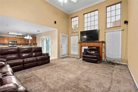 Living - 1504 Rutgers Cir, Fort Smith, AR 72908 photo 1 of 3