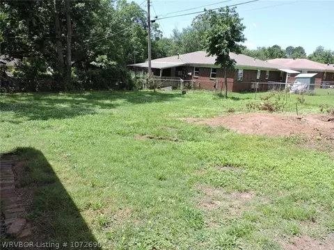 Exterior - 3012 S 18th St, Fort Smith, AR 72901 photo 2 of 5