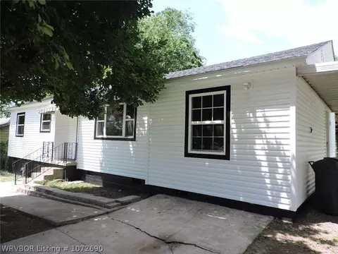 Exterior - 3012 S 18th St, Fort Smith, AR 72901 photo 4 of 5