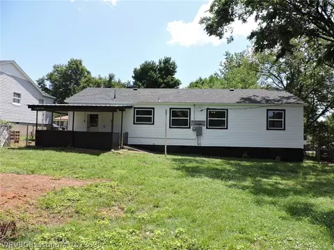 Exterior - 3012 S 18th St, Fort Smith, AR 72901 photo 5 of 5