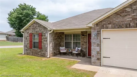 214 Legacy Dr, Barling, AR 72923 photo 3