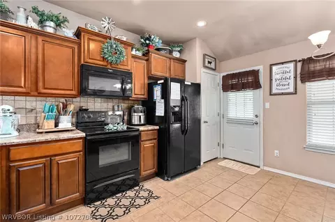 214 Legacy Dr, Barling, AR 72923 photo 8