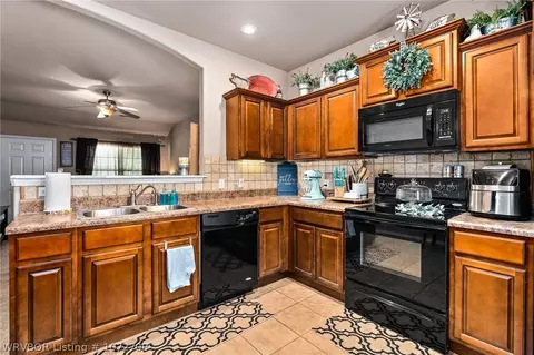 214 Legacy Dr, Barling, AR 72923 photo 7